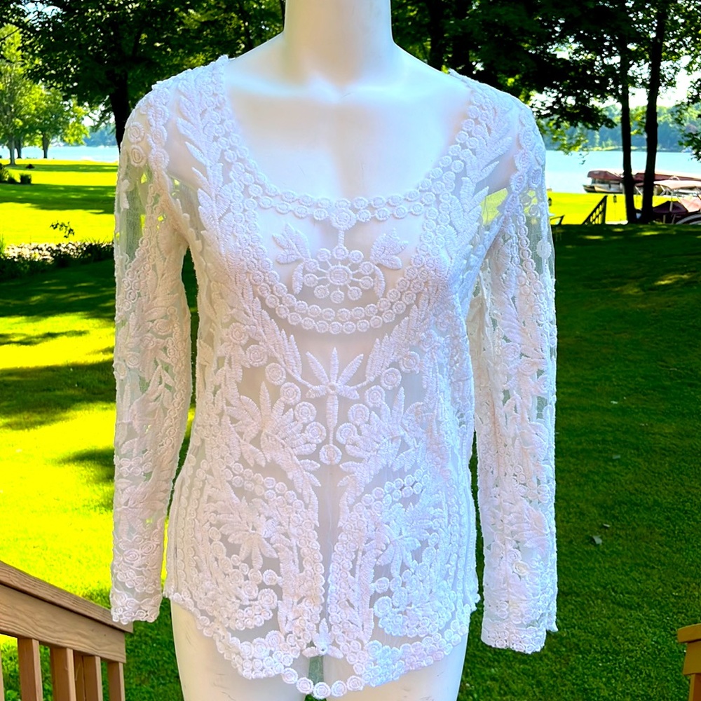 Lovely boho lace top S-M
